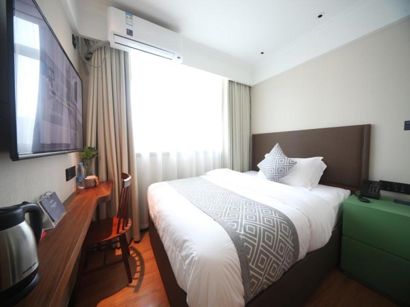 Gma Hotel Shanghai Wuning Road Zhenping Road Metro Station Exterior foto