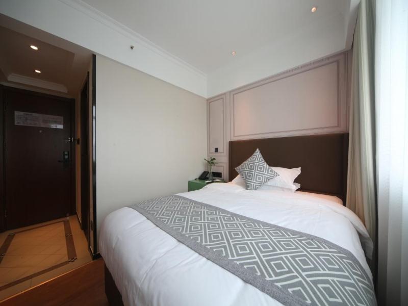 Gma Hotel Shanghai Wuning Road Zhenping Road Metro Station Exterior foto